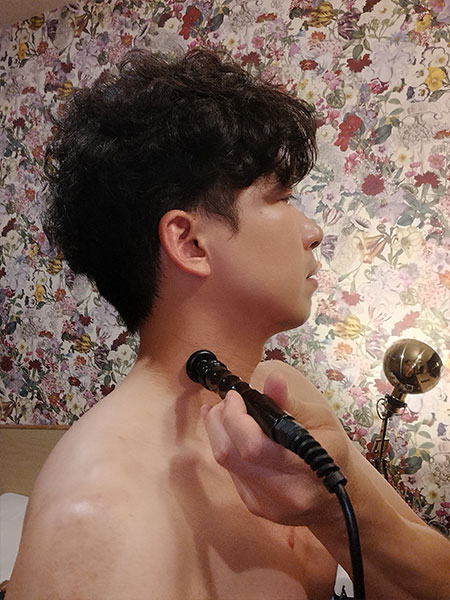 RAFOSminiを使いこなす競輪選手の加美山さん
